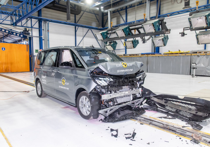 Le Volkswagen Multivan obtient cinq étoiles aux crash-tests Euro NCAP 2022