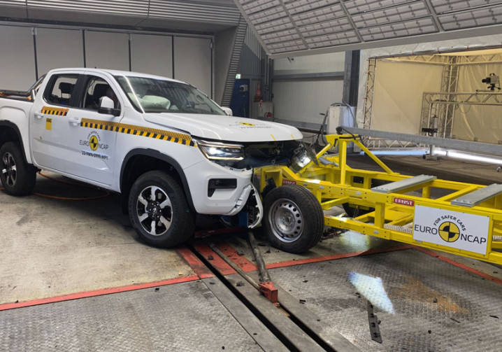 Le pick-up Volkswagen Amarok obtient cinq étoiles aux crash-tests Euro NCAP 2022