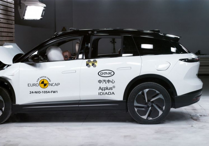 Le SUV coupé compact Toyota CH-R obtient cinq étoiles aux crash-tests Euro NCAP 2024