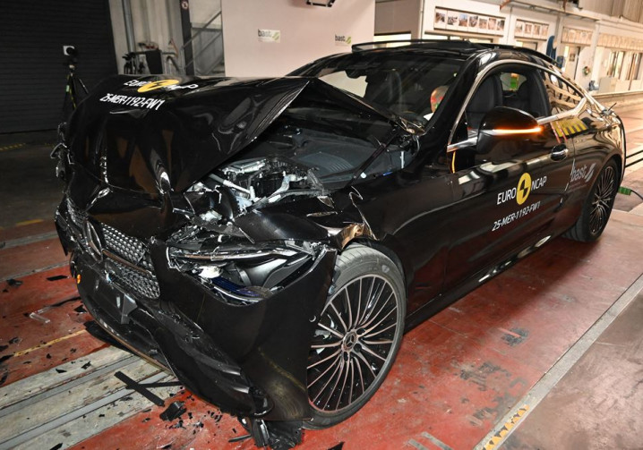 La Mercedes-Benz CLE Coupé obtient cinq étoiles aux crash-tests Euro NCAP 2025