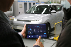 Une technologie de contrôle des performances des véhicules électriques par smartphone