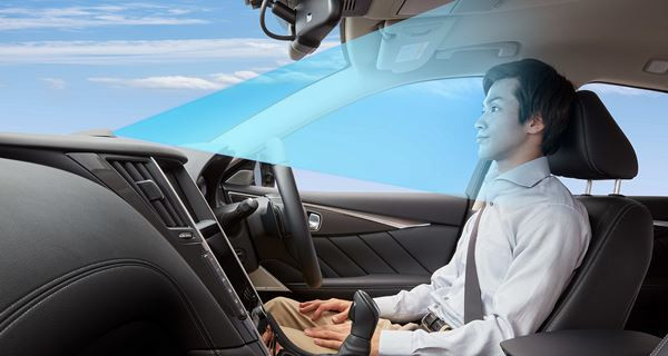 Le Nissan ProPilot 2.0 assure la conduite guidée sur voie rapide sans les mains