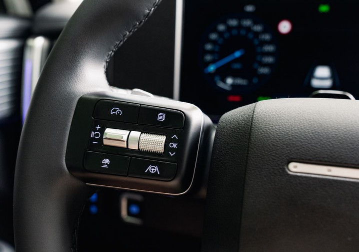 Le régulateur de vitesse marque une étape clé dans le développement de la conduite autonome