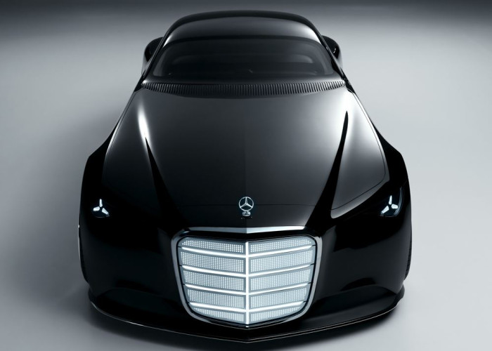 Le showcar Mercedes-Benz Vision Iconic incarne l'essence de Mercedes-Benz pour une nouvelle ère