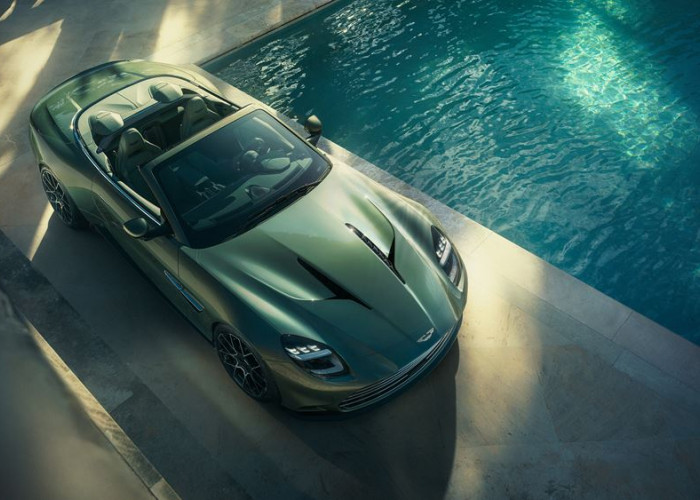 L'Aston Martin Vanquish Volante embarque un V12 bi-turbo de 835 ch