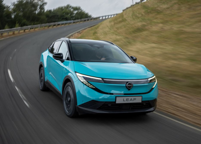 La Nissan Leaf électrique affiche un style fluide de crossover aérodynamique affûté