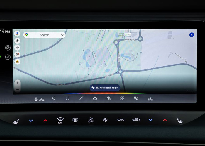 La Nissan Leaf électrique affiche un style fluide de crossover aérodynamique affûté