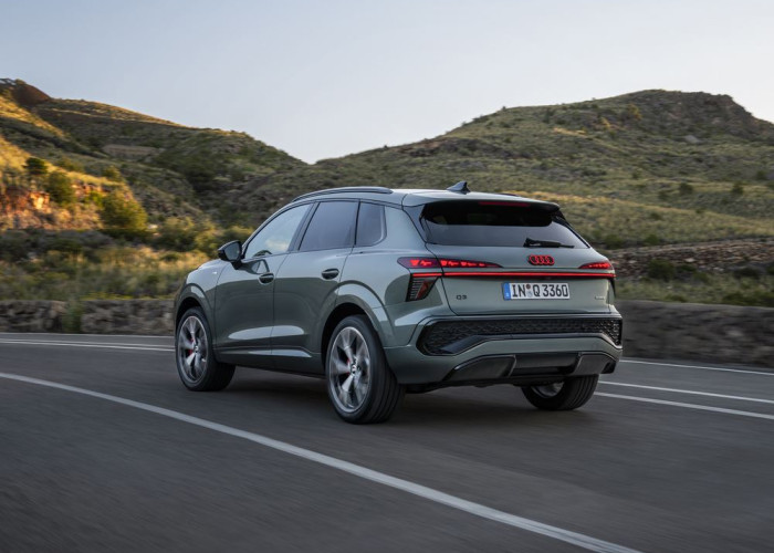 Le SUV compact Audi Q3 de troisième génération fixe de nouveaux standards en matière d'éclairage