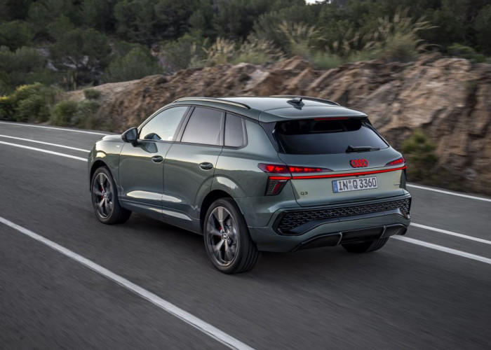 Le SUV compact Audi Q3 de troisième génération fixe de nouveaux standards en matière d'éclairage
