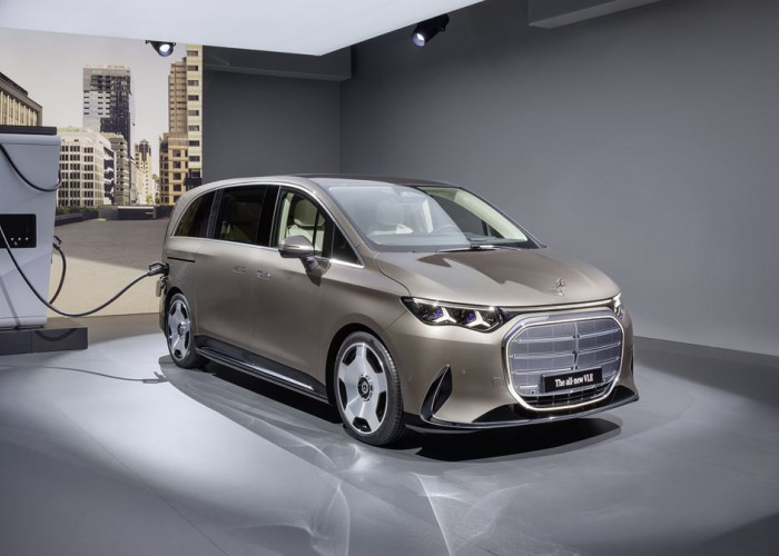 Le Mercedes VLE électrique combine une conduite de limousine et la polyvalence d'un grand monospace