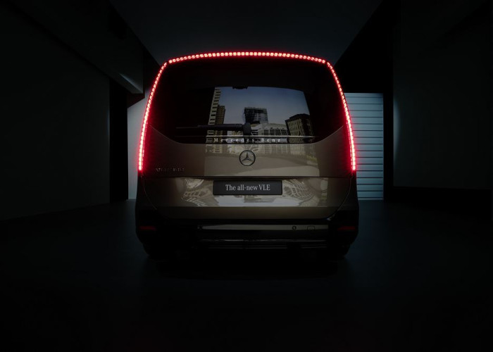 Le Mercedes VLE électrique combine une conduite de limousine et la polyvalence d'un grand monospace