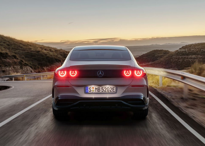 La Mercedes-Benz Classe C se réinvente pour l'ère électrique