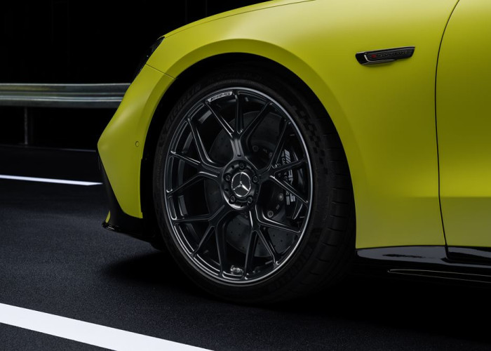 Le coupé 4 portes Mercedes-AMG GT délivre jusqu'à 1 169 ch de puissance maximale