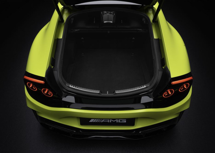 Le coupé 4 portes Mercedes-AMG GT délivre jusqu'à 1 169 ch de puissance maximale