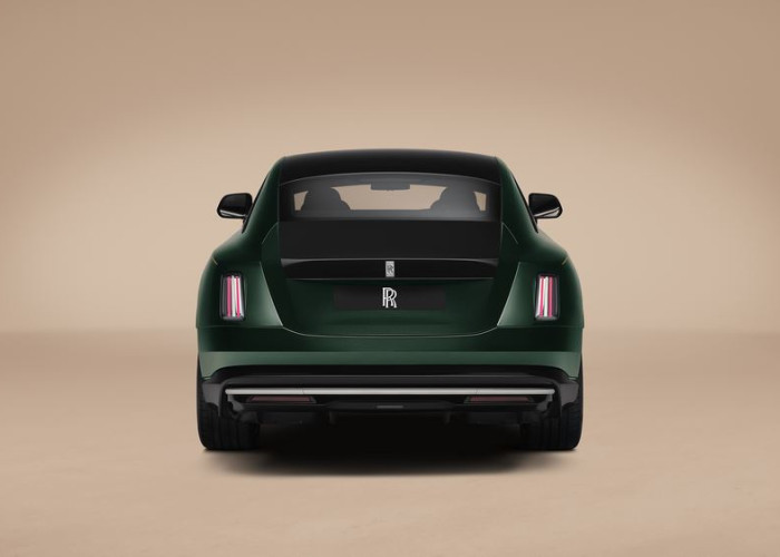 La Rolls-Royce Spectre Série II électrique bénéficie d'une série d'améliorations techniques