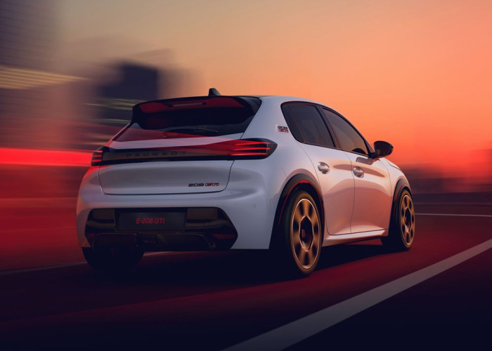 La sportive électrique Peugeot E-208 GTi abat le zéro à 100 km/h en 5,5 secondes