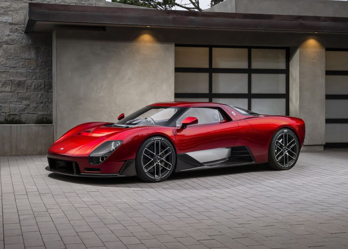 La McL 6GT puise son inspiration dans le projet de supercar inachevé McLaren M6GT