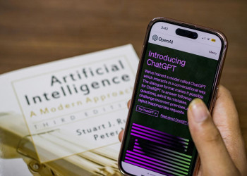 Les intelligences artificielles génératives sont encore loin de remplacer l'expertise des conseillers en assurance en 2026