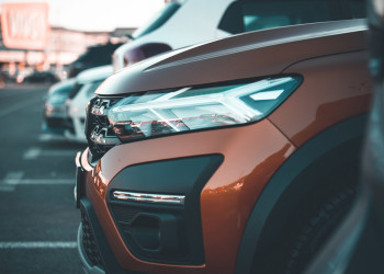 Comment économiser sur son assurance auto sans rogner sur les garanties ?