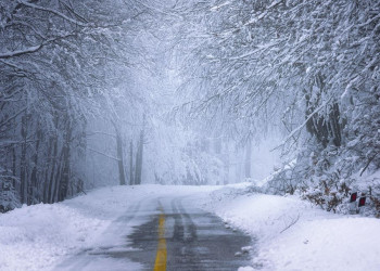 Conduire sur route hivernale nécessite une conduite adaptée