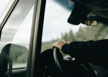 Des conseils pour de longs trajets avec une location de minibus 9 places