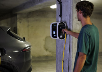 L'installation d'une borne de recharge de plus de 3,7 kW ne peut pas être réalisée par n'importe quel électricien