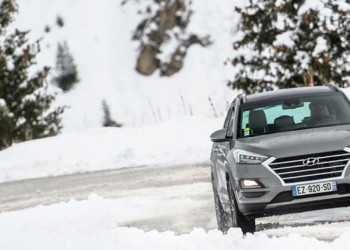 Prendre soin de sa voiture en hiver avant de prendre la route des sports d’hiver