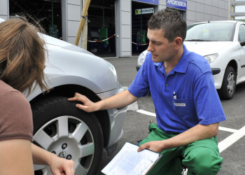 Des conseils pour préparer un véhicule pour les grands départs sur la route des vacances