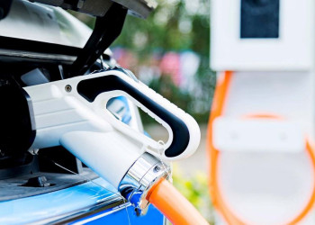Comment rouler confortablement en électrique, sans vider la batterie, lors des vagues de chaleur ?