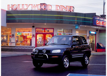 Le Toyota RAV4 fête son trentième anniversaire