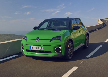 La Renault 5 E-Tech électrique désignée Voiture de l'année 2025 par L'argus