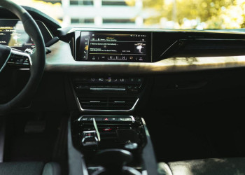 La musique au volant a le pouvoir d'adoucir les mœurs et d'encourager une conduite plus sereine