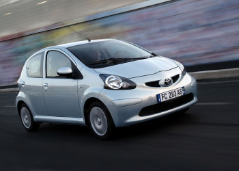 La mini-citadine Toyota Aygo fête son vingtième anniversaire