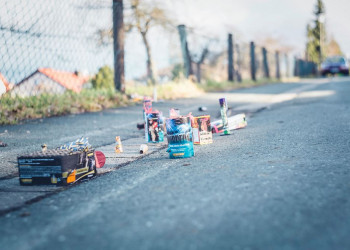 Plus d'1 Français sur 5 jette des déchets par la fenêtre de sa voiture sur autoroute