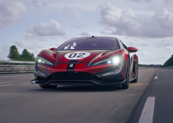 La Yangwang U9 Xtreme atteint une vitesse de 496,22 km/h sur la piste d'essais de l'Automotive Testing Papenburg