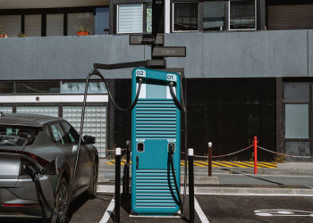 Un quart des français estiment que les infrastructures de recharge permettent d'adopter une conduite électrique