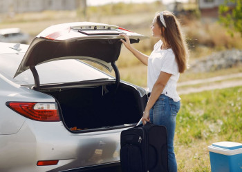 Les jeunes sont les plus dépendants de la voiture pour accéder aux vacances qu'ils projettent