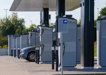 Deux tiers des Français estiment qu'il est possible de voyager en voiture électrique