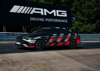 La Mercedes-AMG CLA 45 établit un record dans sa catégorie sur la Nürburgring-Nordschleife 7 min 32 s 070 sur la Nordschleife