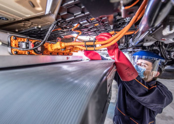 Les batteries haute tension de véhicules électriques affichent un taux de dégradation moyen de 1,8 % par an