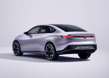 Le concept car électrique Volkswagen ID. Aura repose sur une architecture tricorps