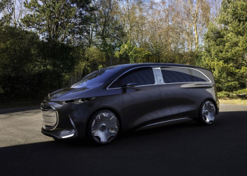 Le showcar Mercedes-Benz Vision V donne un aperçu d'un grand monospace ultra haut de gamme