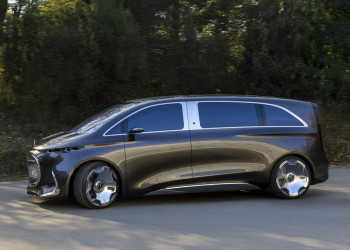 Le showcar Mercedes-Benz Vision V donne un aperçu d'un grand monospace ultra haut de gamme