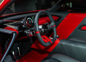 Le concept Mazda Vision X-Compact renforce le lien entre les personnes et les voitures