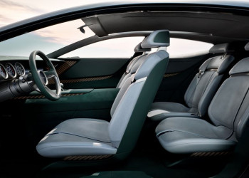 Le concept Vision X-Coupé incarne l'évolution du langage du design de Mazda