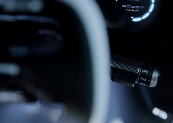 Le Lexus LFA Concept est un concept de voiture de sport électrique à batterie