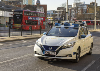 Une Nissan Leaf connectée et autonome parcourt plus de 1 600 kilomètres en mode autonome en environnement urbain