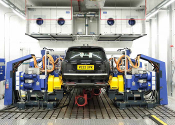 Le centre d'essais de véhicules électriques JLR réalise les tests des unités de propulsion électrique