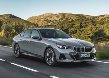 La BMW i5 électrique affiche près de 500 kilomètres d'autonomie