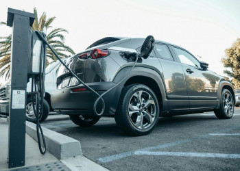 Des vulnérabilités de sécurité détectées dans l'écosystème des voitures électriques connectées